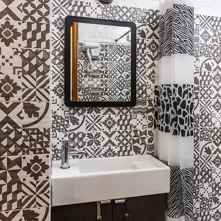 灵光公寓酒店 4*