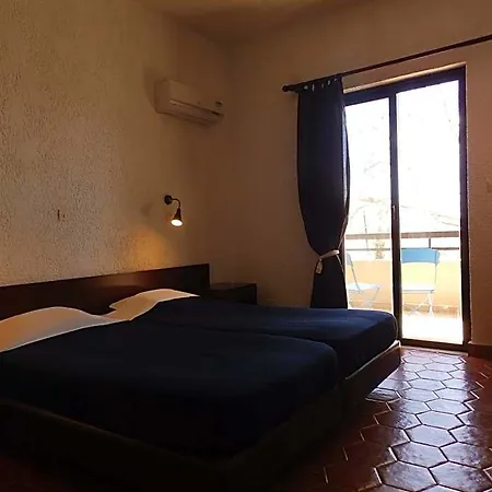 Emmanuel Aparthotel 4*