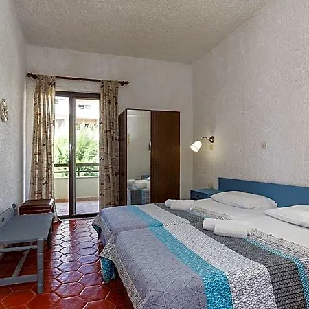 Emmanuel 4*