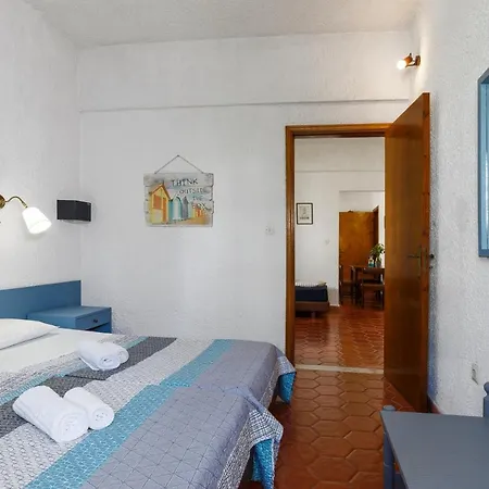 Emmanuel Apart-hotel