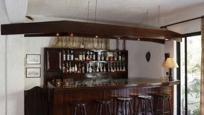 Emmanuel Aparthotel 4*